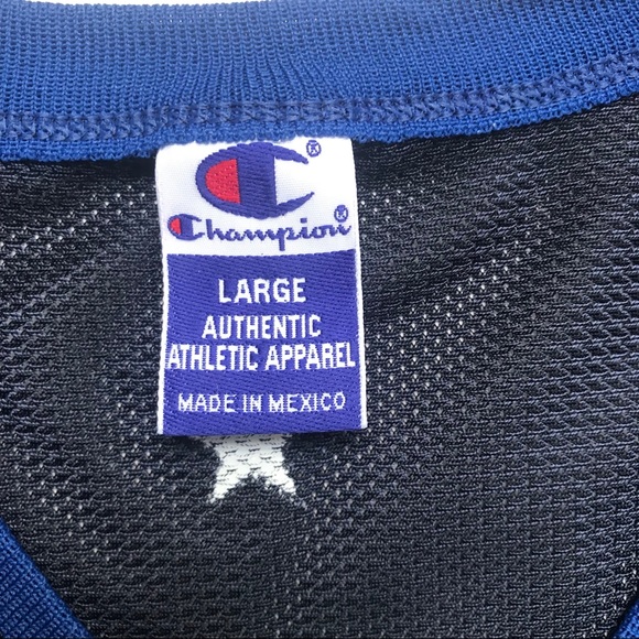 Vintage Champion Dirk Nowitzki Jersey - Picture 6 of 6